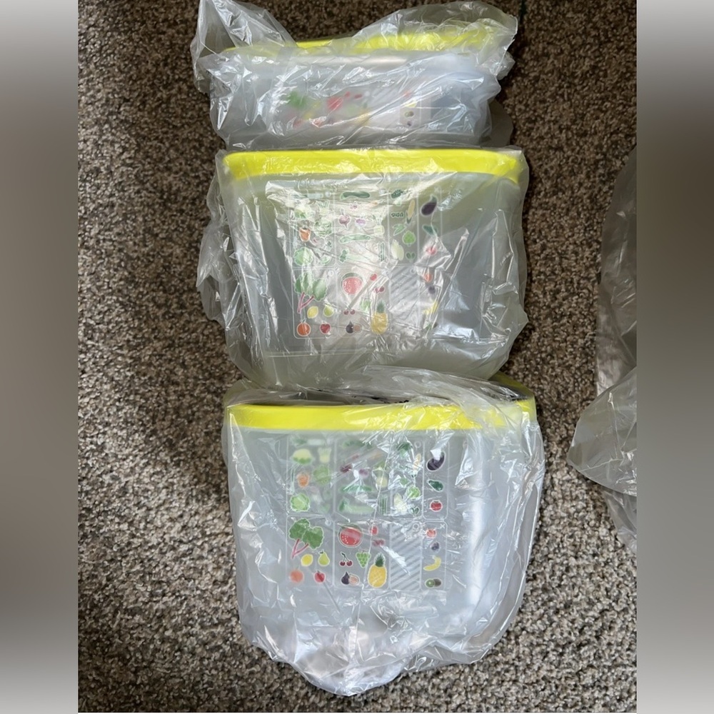 Tupperware Fridgesmart Containers Set - Picture 3 of 5